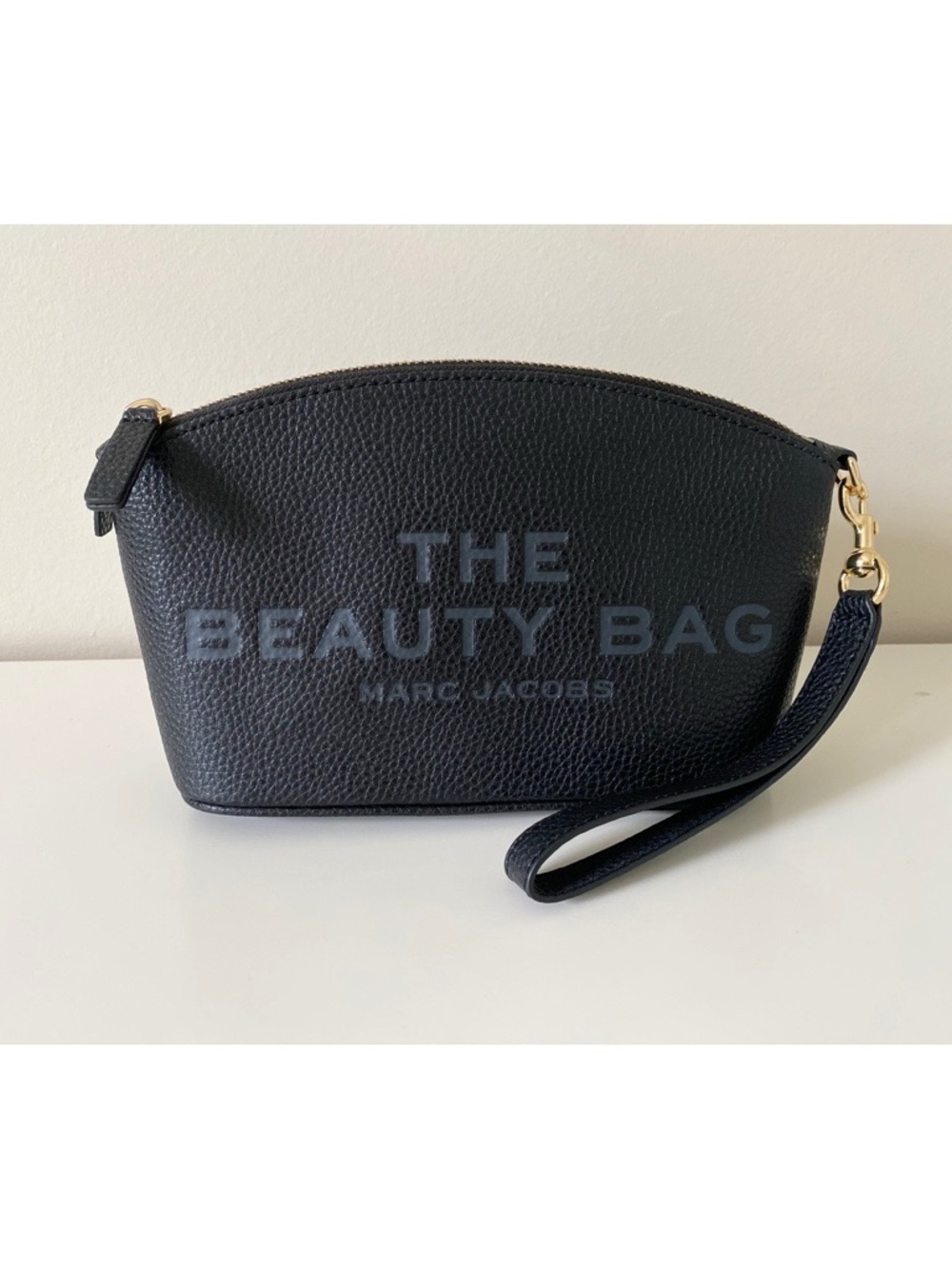 Marc Jacobs "The Beauty Bag" Leather Pouch Wristlet – Black